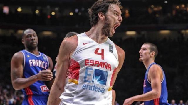 Pau Gasol en un partido de España