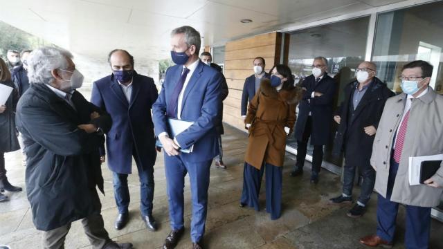 Reunión de la Xunta, la Fegamp y las diputaciones para abordar las ayudas para hostelería.
