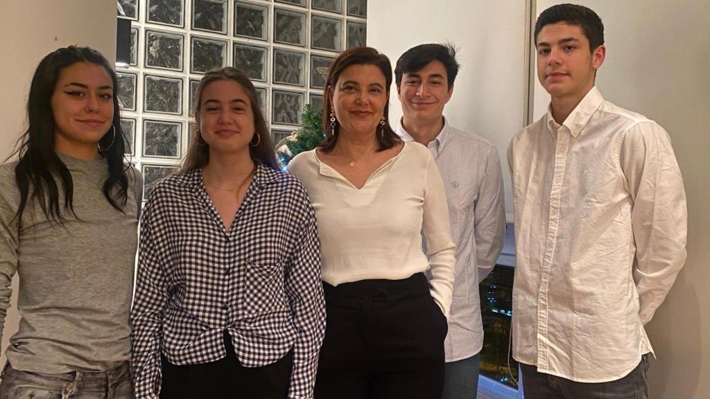 Imagen de archivo de la familia numerosa de Dolores.