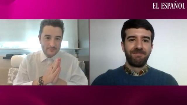 Jesús Carmona y Raúl Rodríguez durante la grabación del 'Kiosco rosa'.