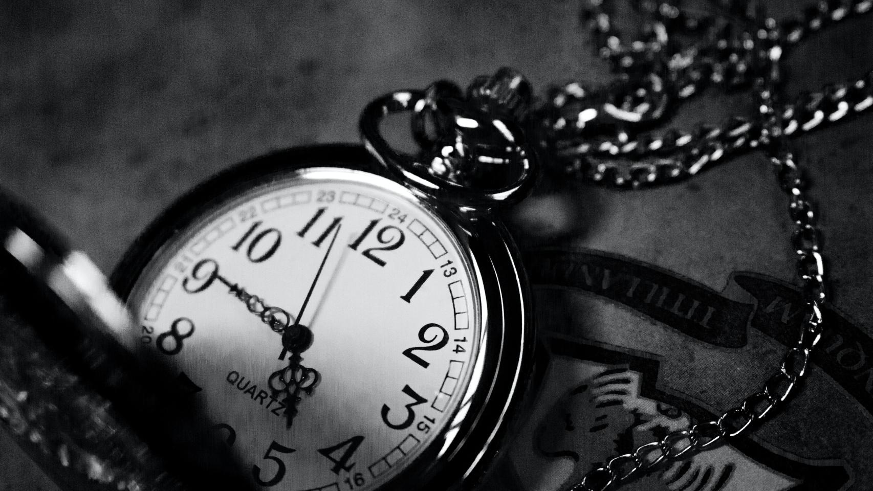 Un reloj, en una fotografía de archivo. Imagen: Jiyeon Park - Unsplash