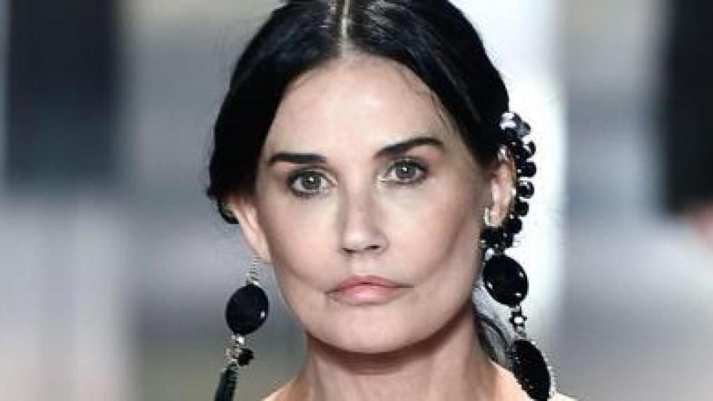 Demi Moore en el desfile de alta costura de Fendi de 2021.