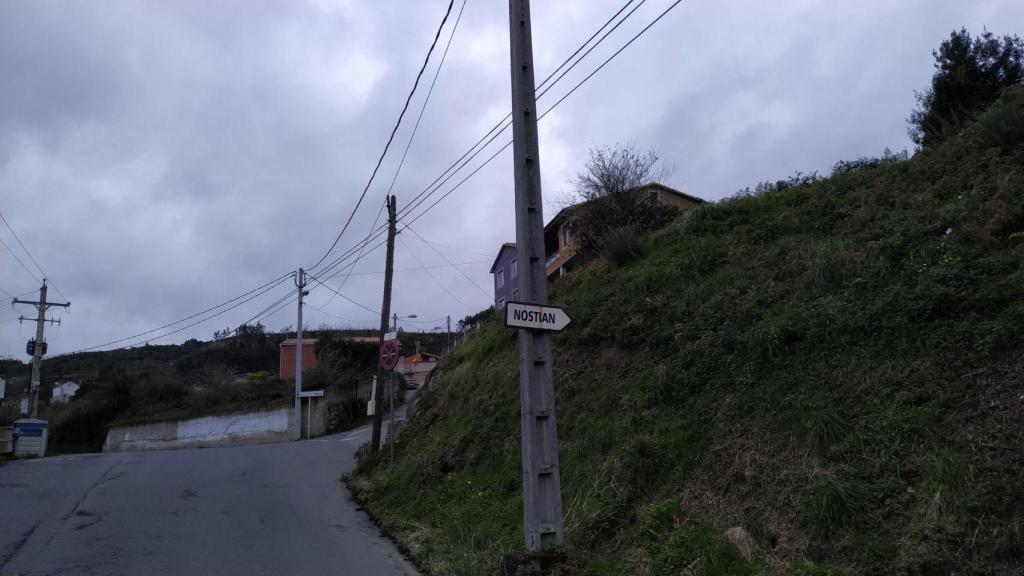 El acceso a Nostián desde A Coruña.