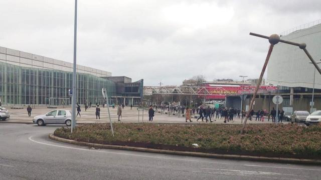Colas en el cribado en Expocoruña
