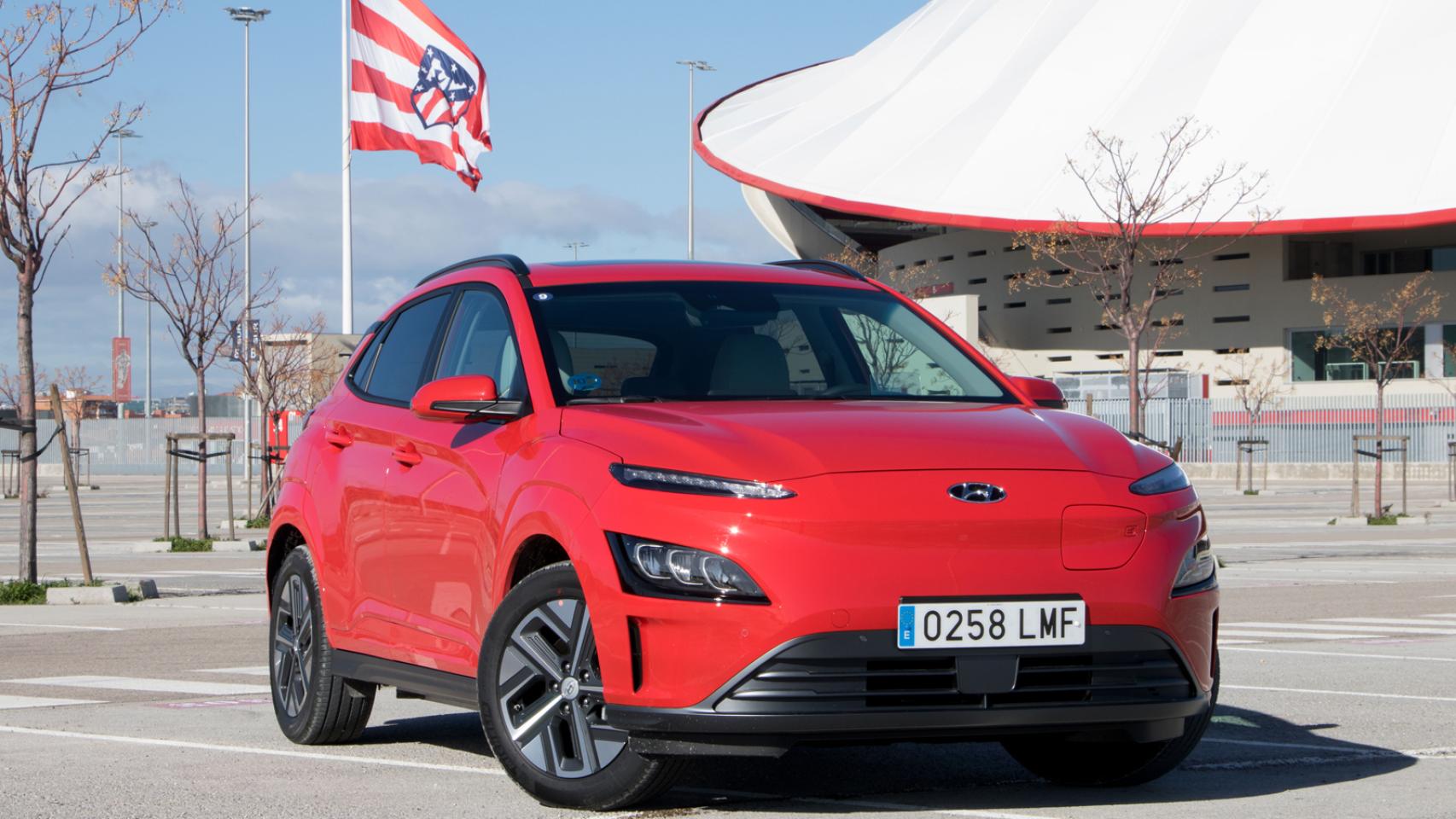 La versión probada del Hyundai Kona es la variante 100% eléctrica con 64 kWh de batería.