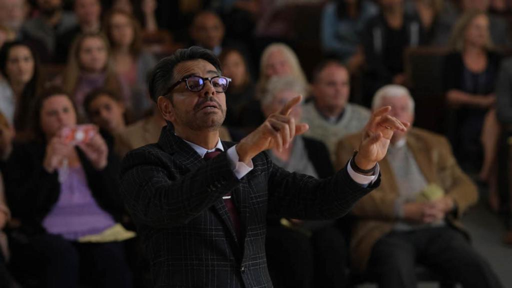 El mexicano Eugenio Derbez es el profesor de la protagonista en 'CODA'.
