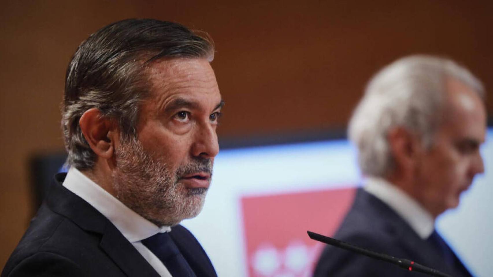El consejero de Justicia, Interior y Víctimas, Enrique López, interviene durante una rueda de prensa en la Real Casa de Correos, en Madrid (España) - Foto: EUROPA PRESS/J. Hellín.