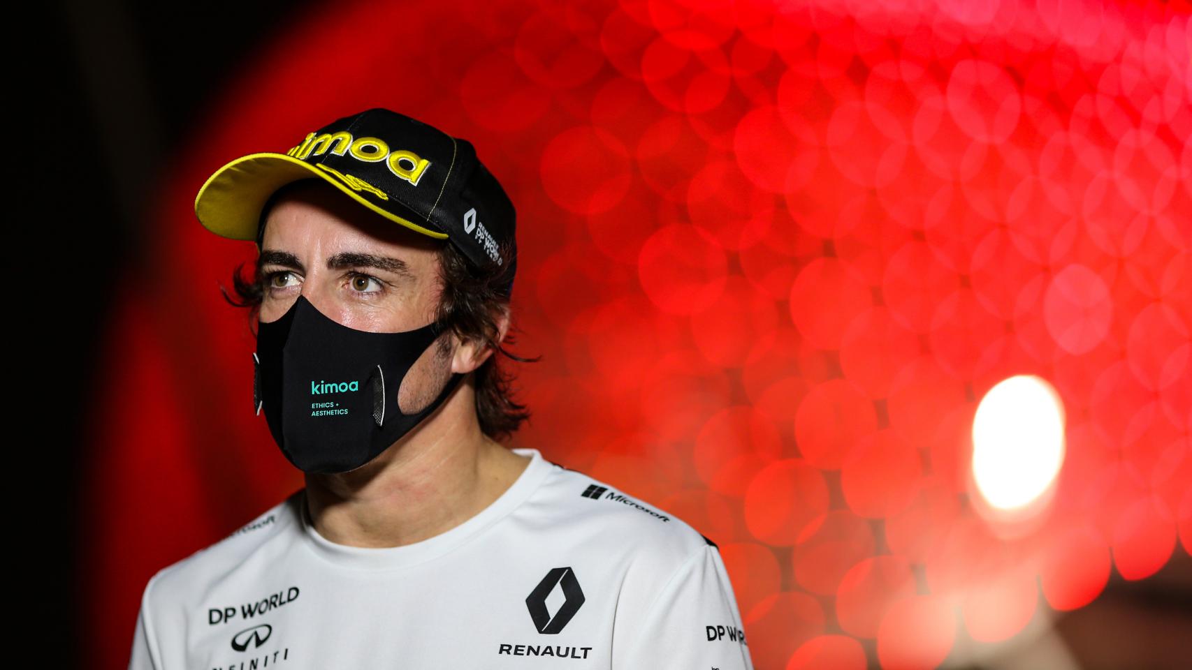 Fernando Alonso en el circuito de Yas Marina en Abu Dhabi