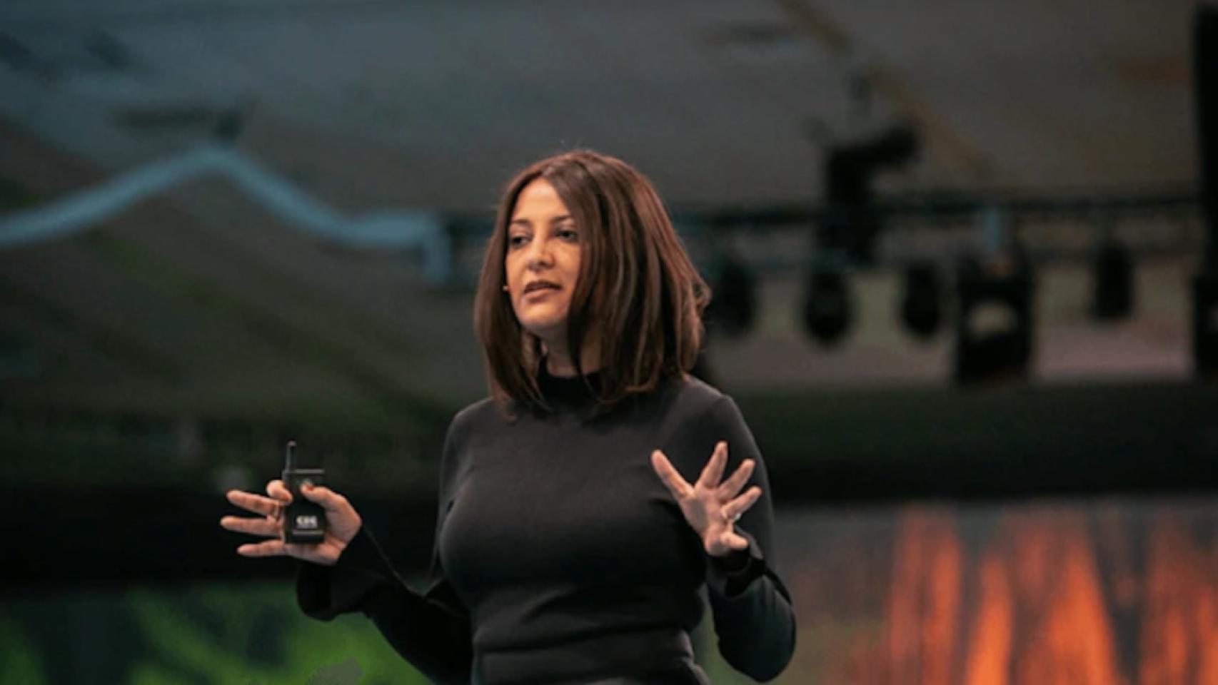 Ashwini Zenooz, directora médica de Salesforce
