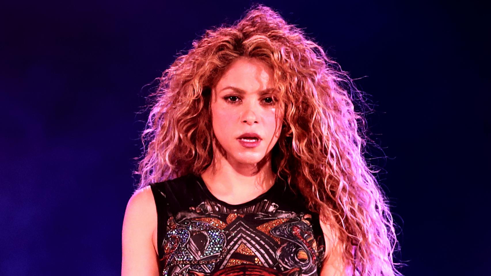 Imágenes del día: el impactante cambio de 'look' de Shakira que ha revolucionado a sus fans