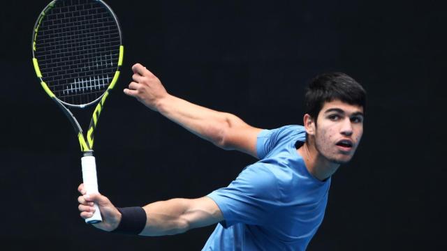 Alcaraz, durante el entrenamiento del domingo en Melbourne Park.
