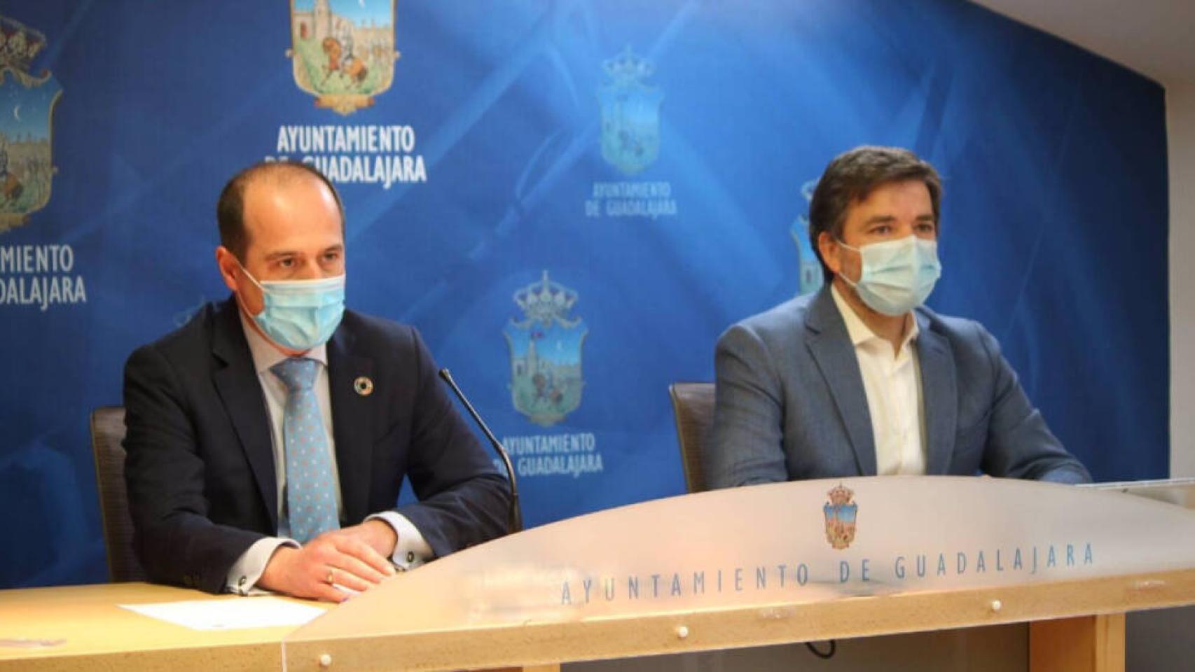 Alberto Rojo y Rafael Pérez Borda, este lunes en rueda de prensa