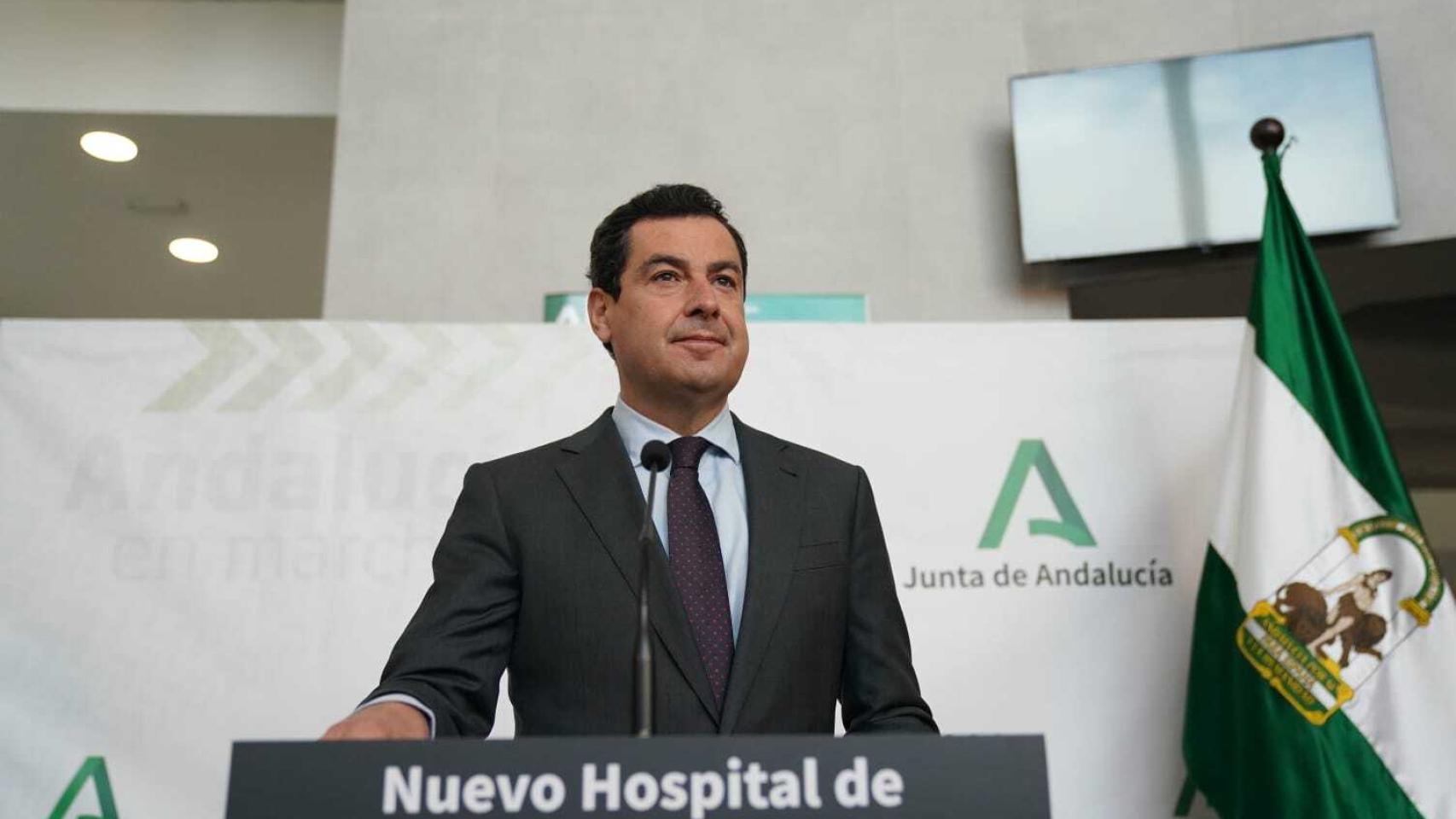 Juanma Moreno en Estepona