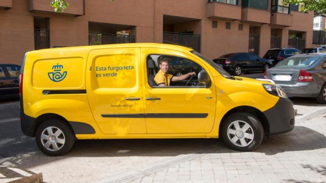 Correos abre el plazo de solicitud de sus bolsas de empleo para cubrir más de 100.000 puestos