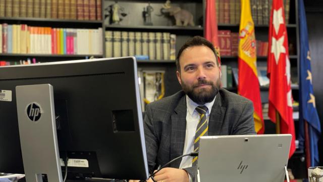 El concejal Ángel Niño, en su despacho.