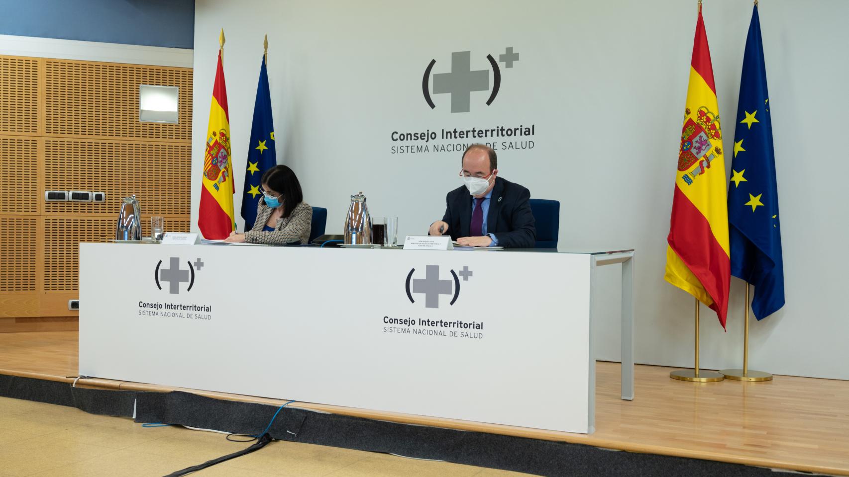 La ministra de Sanidad, Carolina Darias y el ministro de Política Territorial y Función Pública, Miguel Iceta.