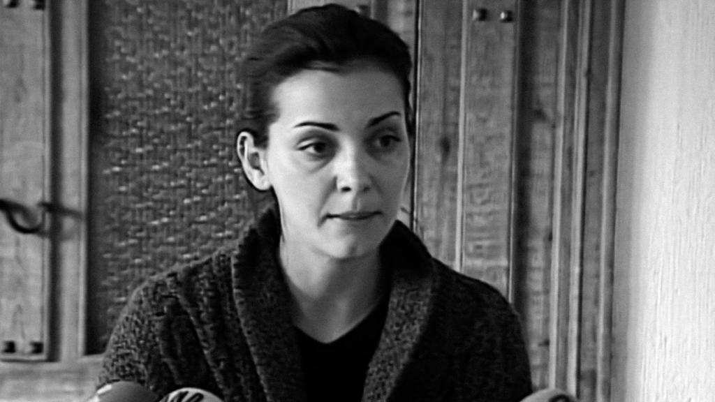 Rueda de prensa de Nevanka Fernández, el 26 de marzo de 2001, para denunciar el acoso que sufría.