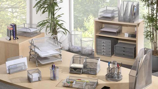 El organizador de escritorio más vendido de Amazon con ocho compartimentos