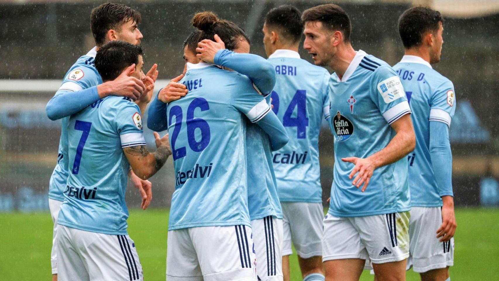 Miguel Rodríguez anotó su primer gol con el Celta B para iniciar la remontada ante el Guijuelo.