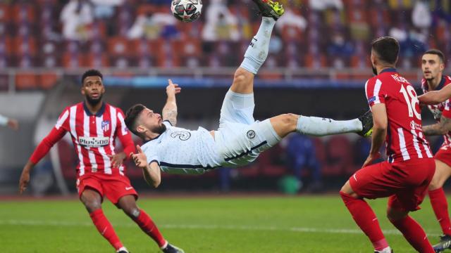 Olivier Giroud marca de chilena en el Atlético de Madrid - Chelsea de la Champions League