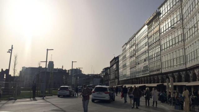 Policía vigilando las terrazas esta tarde