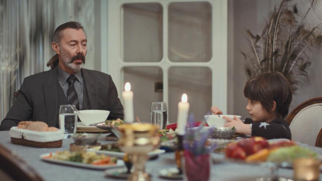 Avance en fotos de la segunda parte del capítulo 54 de 'Mujer' que Antena 3 emite este martes 2