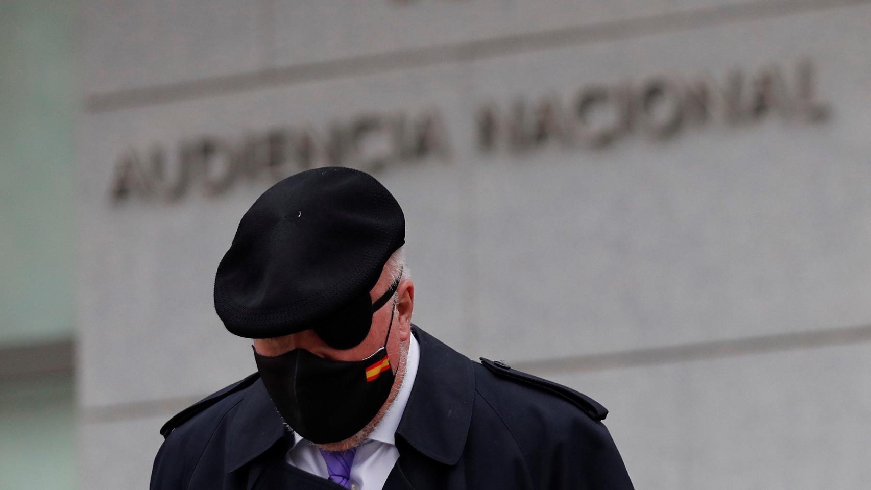 El excomisario José Manuel Villarejo a su salida este jueves de la Audiencia Nacional.