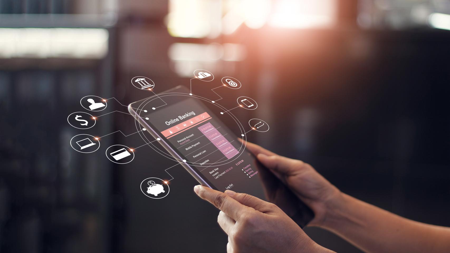 Pilares esenciales de la transformación digital en los sectores banca-seguros