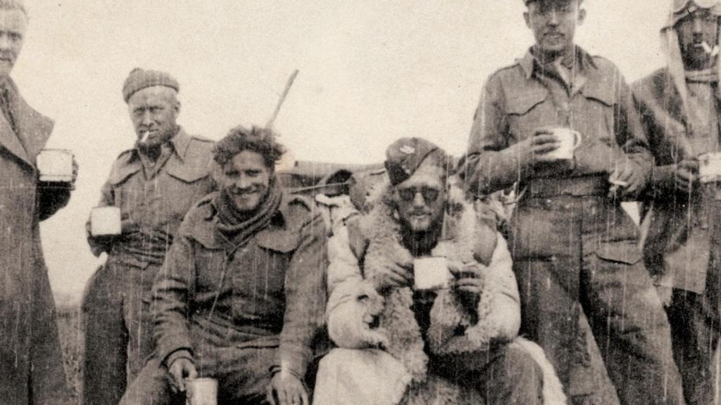 Connor Swindells pasa de 'Sex Education' a la nueva producción de época de la BBC.