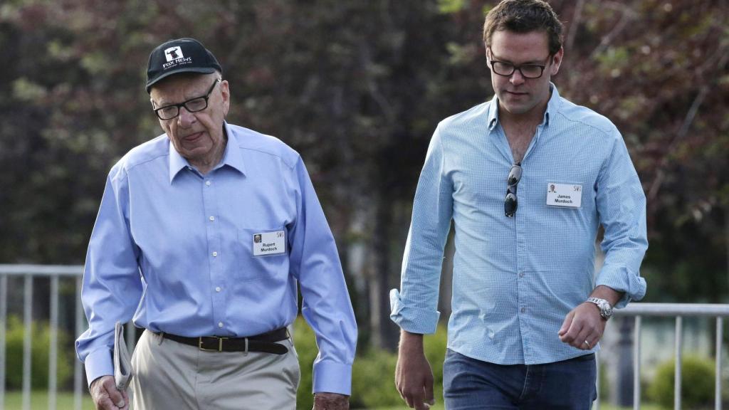 Em empresario junto a su hijo James, el cuarto de los seis que tiene, en una foto de 2013.
