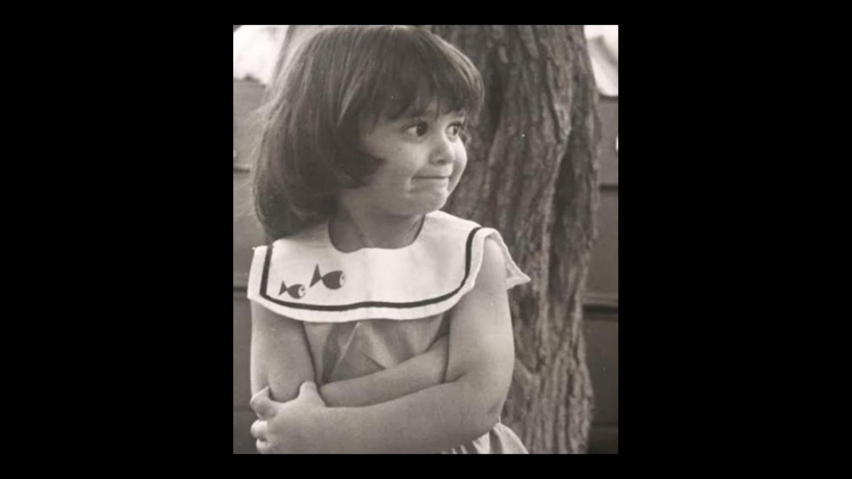 La presidenta madrileña, Isabel Díaz Ayuso, en una fotografía de niña.