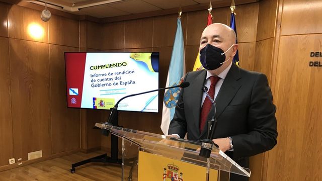 El delegado del Gobierno en Galicia, Javier Losada, en una rueda de prensa.