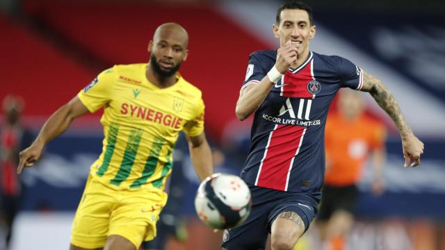 Di María pelea un balón ante el Nantes