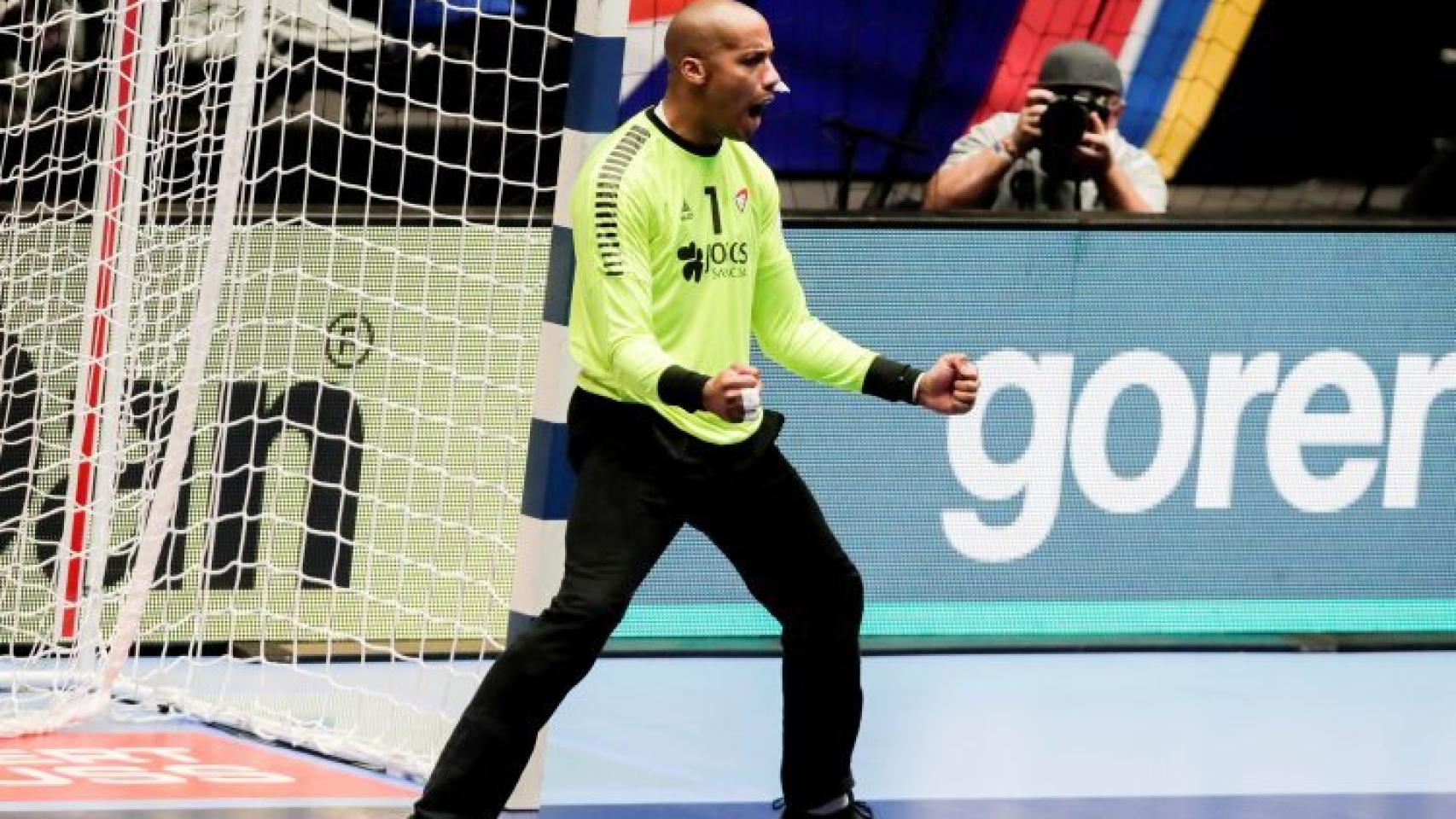 Alfredo Quintana celebra un triunfo con Portugal