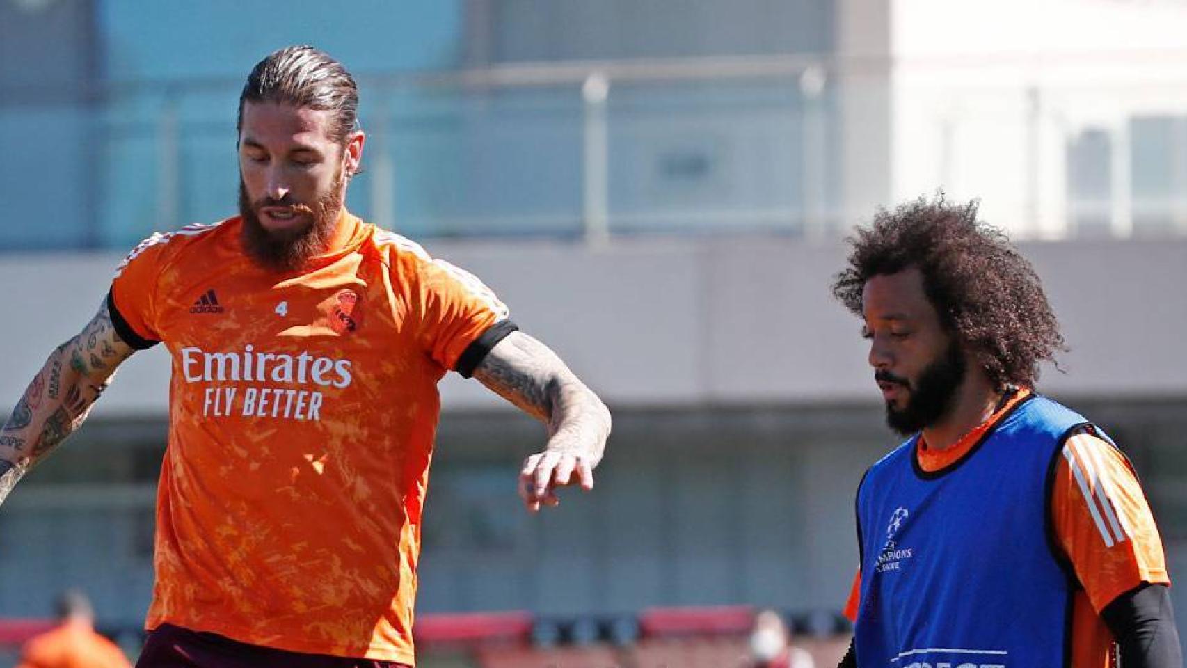 Sergio Ramos y Marcelo, durante un entrenamiento previo a la Champions League del Real Madrid