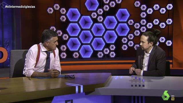 El Gran Wyoming y Pablo Iglesias durante la entrevista en El Intermedio.