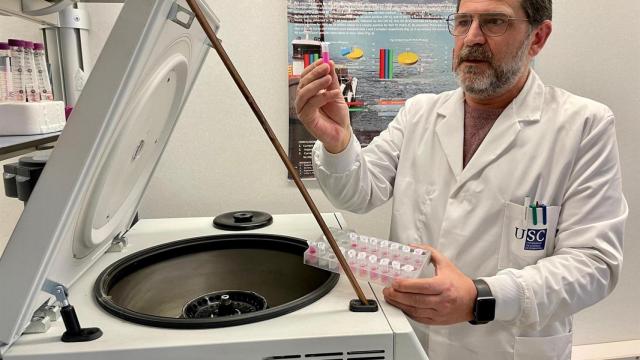Profesor Jesús López Romalde, líder de una investigación de la USC sobre la presencia del covid-19 en aguas residuales.