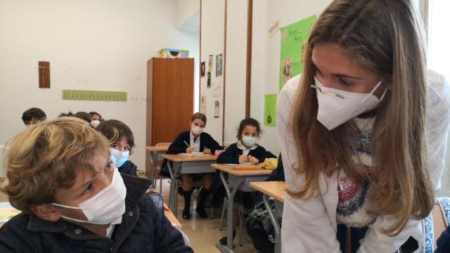 Colegio Virgen Niña (Vitoria)