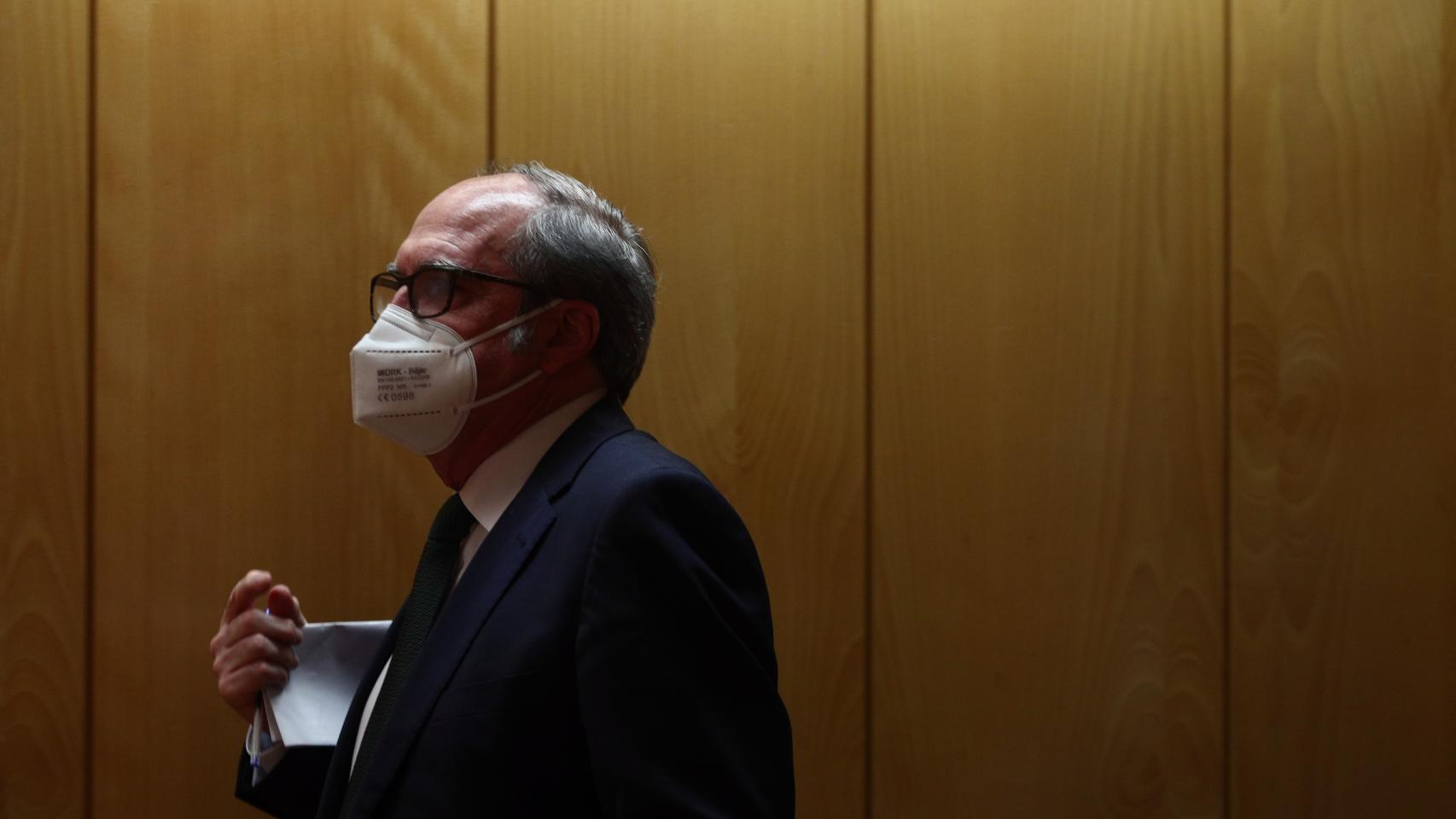 Ángel Gabilondo al término de una rueda de prensa en la Asamblea de Madrid.