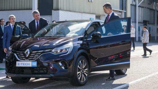 El Rey Felipe durante la última visita del monarca a Renault en la planta de Valladolid.