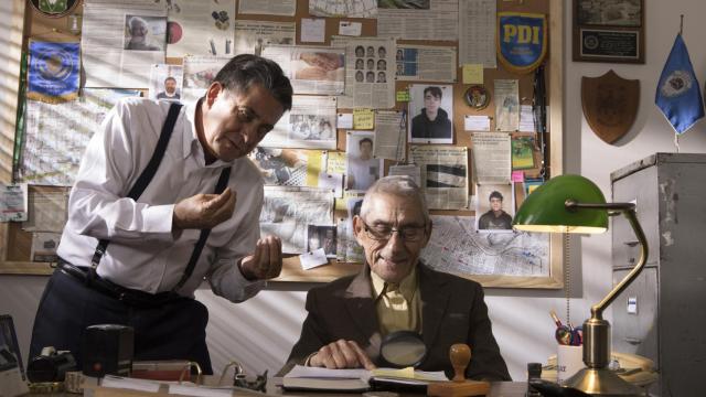 El investigador privado Rómulo y el espía Sergio en un momento del filme