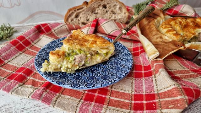 Pastel de cerdo y verduras estilo Pot Pie
