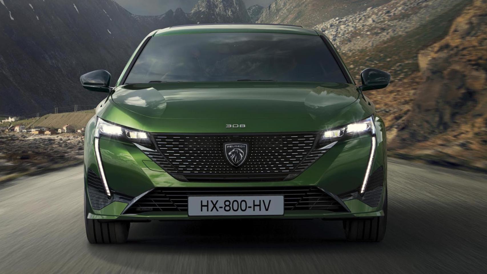 Este Peugeot 308 es el primero que estrena el nuevo logo de la marca francesa.