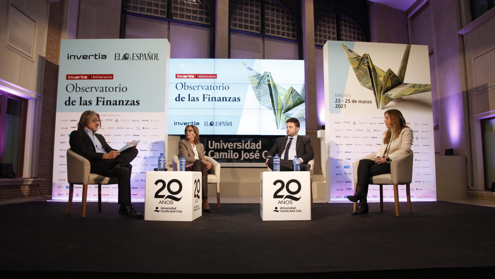 Mesa redonda 'Futuro de los seguros en España: la digitalización' en el Observatorio de las Finanzas organizado por EL ESPAÑOL e Invertia.