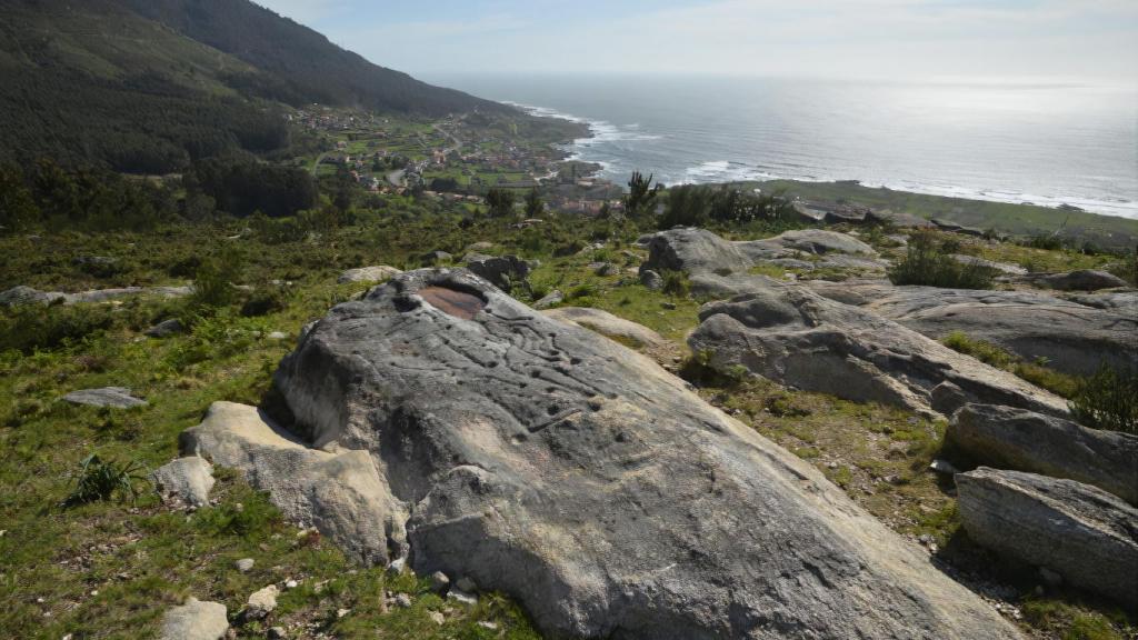 Petroglifos de A Pedreira, situados en un mirador natural