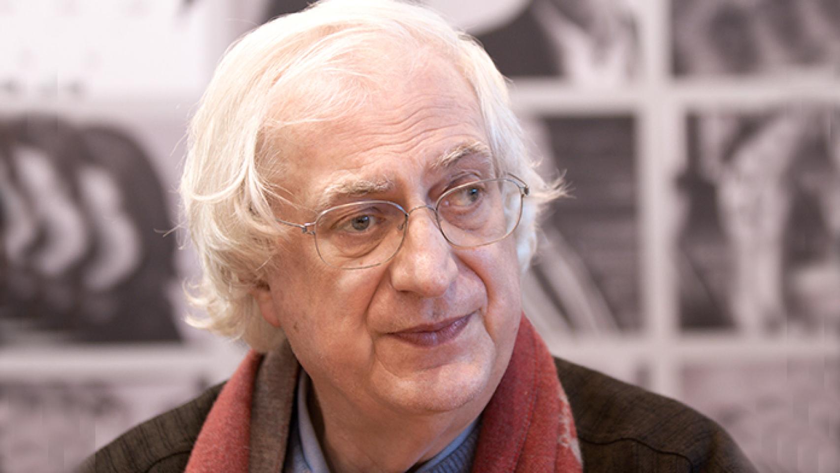Bertrand_Tavernier_20100330_Salon_du_livre_de_Paris_1