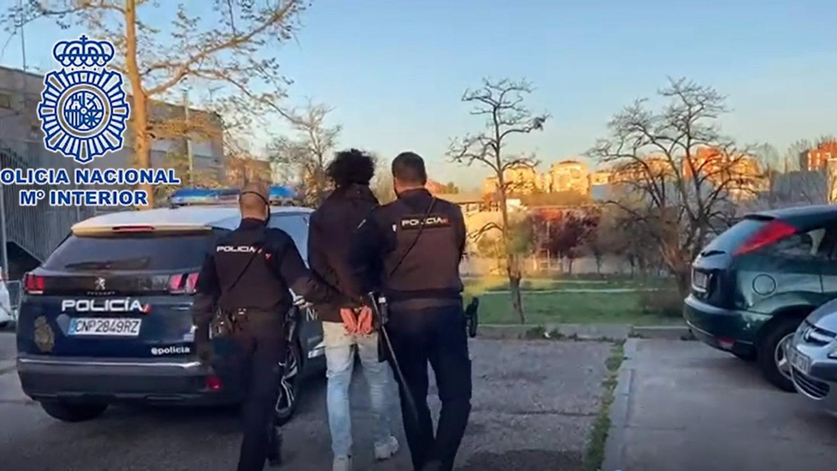 Uno de los detenidos.