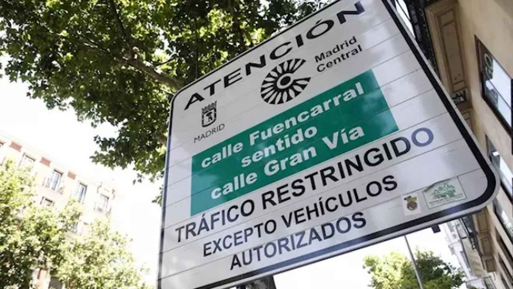 Imagen de archivo de un cartel de Madrid Central.