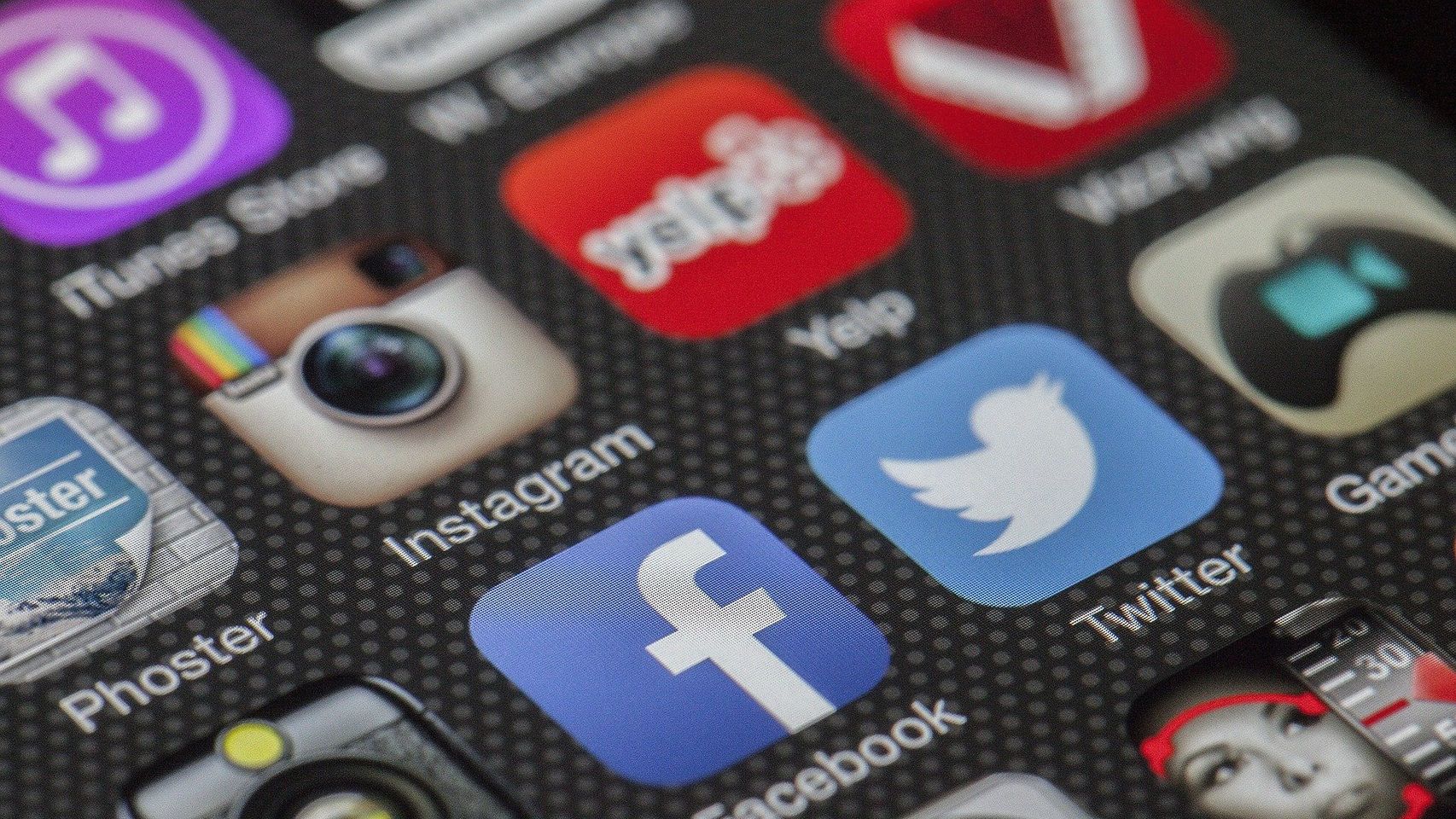 redes sociales facebook twitter instagram