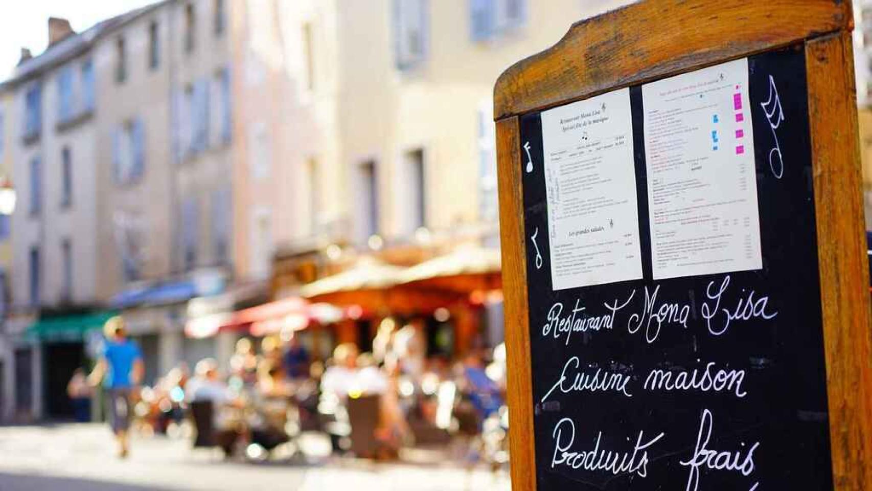 El menú del día de los restaurantes suele incluir platos insanos.